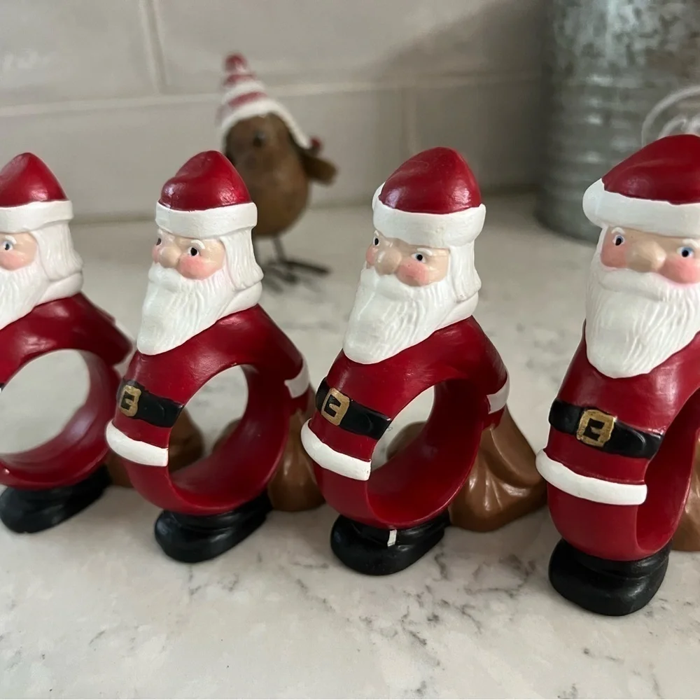 Napkin ring ceramic Santa set of 4 hand painted vintage